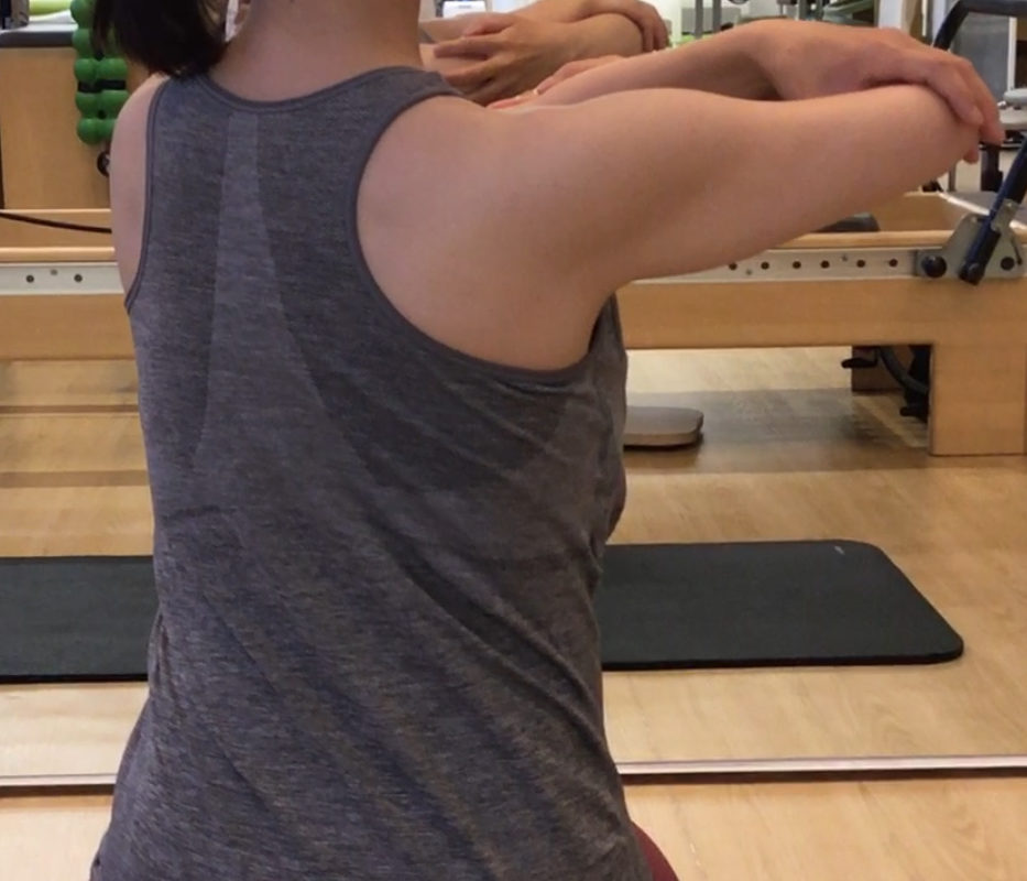 産後の腰痛を改善し、将来のために正しい姿勢を身に付けたい